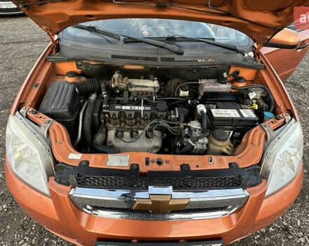 Оранжевый Шевроле Авео, объемом двигателя 1.5 л и пробегом 280 тыс. км за 3700 $, фото 13 на Automoto.ua