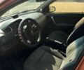 Оранжевый Шевроле Авео, объемом двигателя 1.5 л и пробегом 250 тыс. км за 2100 $, фото 5 на Automoto.ua