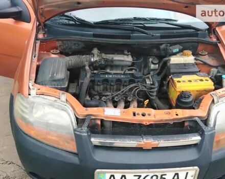 Оранжевый Шевроле Авео, объемом двигателя 1.5 л и пробегом 206 тыс. км за 2600 $, фото 3 на Automoto.ua