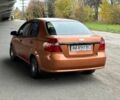 Оранжевый Шевроле Авео, объемом двигателя 1.5 л и пробегом 221 тыс. км за 2750 $, фото 2 на Automoto.ua