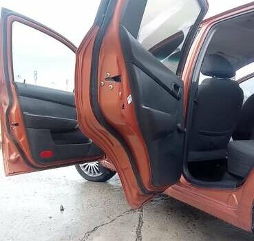 Оранжевый Шевроле Авео, объемом двигателя 1.5 л и пробегом 250 тыс. км за 3550 $, фото 11 на Automoto.ua