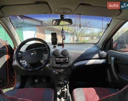 Оранжевый Шевроле Авео, объемом двигателя 1.5 л и пробегом 180 тыс. км за 2700 $, фото 10 на Automoto.ua