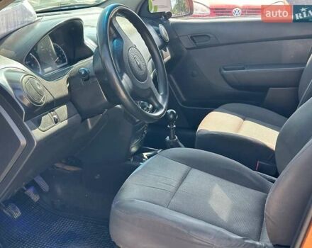 Оранжевый Шевроле Авео, объемом двигателя 1.5 л и пробегом 240 тыс. км за 3500 $, фото 3 на Automoto.ua