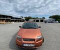Оранжевый Шевроле Авео, объемом двигателя 1.5 л и пробегом 280 тыс. км за 3000 $, фото 1 на Automoto.ua