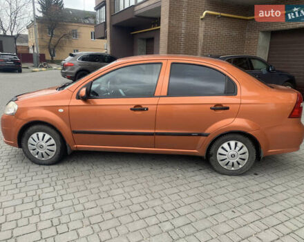 Оранжевый Шевроле Авео, объемом двигателя 1.5 л и пробегом 205 тыс. км за 3000 $, фото 4 на Automoto.ua