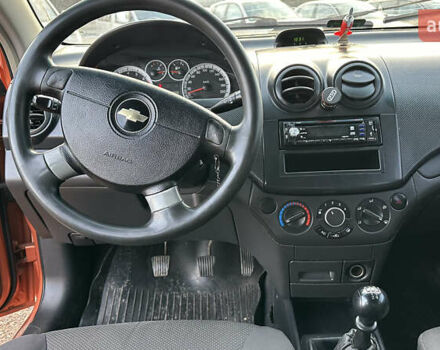 Оранжевый Шевроле Авео, объемом двигателя 1.5 л и пробегом 280 тыс. км за 3700 $, фото 9 на Automoto.ua