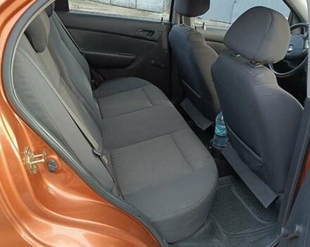 Помаранчевий Шевроле Авео, об'ємом двигуна 1.5 л та пробігом 170 тис. км за 3200 $, фото 5 на Automoto.ua