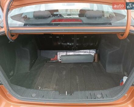 Помаранчевий Шевроле Авео, об'ємом двигуна 1.5 л та пробігом 170 тис. км за 3200 $, фото 7 на Automoto.ua