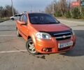 Оранжевый Шевроле Авео, объемом двигателя 1.5 л и пробегом 250 тыс. км за 3800 $, фото 1 на Automoto.ua