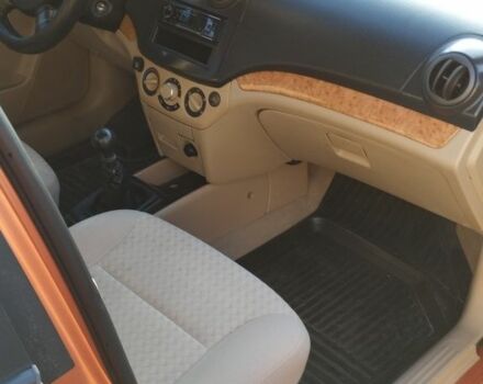 Оранжевый Шевроле Авео, объемом двигателя 0.16 л и пробегом 240 тыс. км за 4200 $, фото 10 на Automoto.ua