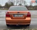 Оранжевый Шевроле Авео, объемом двигателя 1.6 л и пробегом 294 тыс. км за 2350 $, фото 3 на Automoto.ua