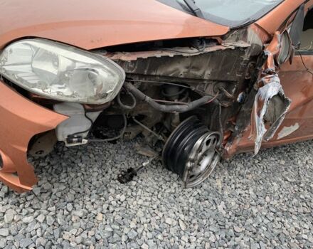 Оранжевый Шевроле Авео, объемом двигателя 1.6 л и пробегом 207 тыс. км за 850 $, фото 1 на Automoto.ua