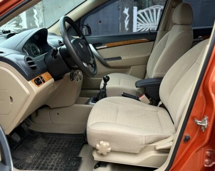 Помаранчевий Шевроле Авео, об'ємом двигуна 1.6 л та пробігом 42 тис. км за 5200 $, фото 6 на Automoto.ua