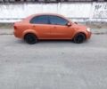Оранжевый Шевроле Авео, объемом двигателя 1.6 л и пробегом 200 тыс. км за 3800 $, фото 1 на Automoto.ua