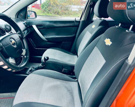 Помаранчевий Шевроле Авео, об'ємом двигуна 1.5 л та пробігом 190 тис. км за 2700 $, фото 19 на Automoto.ua