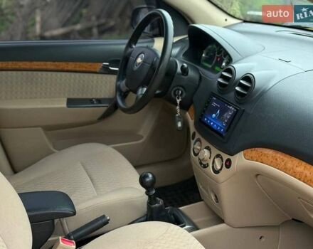 Оранжевый Шевроле Авео, объемом двигателя 1.6 л и пробегом 42 тыс. км за 5200 $, фото 9 на Automoto.ua