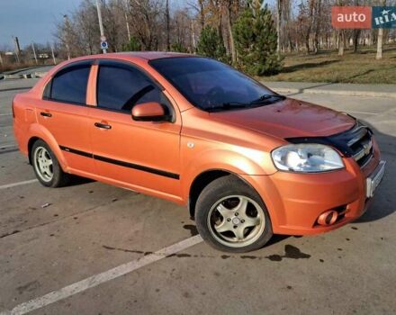 Оранжевый Шевроле Авео, объемом двигателя 1.5 л и пробегом 250 тыс. км за 3800 $, фото 1 на Automoto.ua
