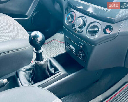 Помаранчевий Шевроле Авео, об'ємом двигуна 1.5 л та пробігом 190 тис. км за 2700 $, фото 16 на Automoto.ua