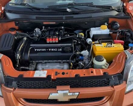 Помаранчевий Шевроле Авео, об'ємом двигуна 1.6 л та пробігом 187 тис. км за 5000 $, фото 15 на Automoto.ua