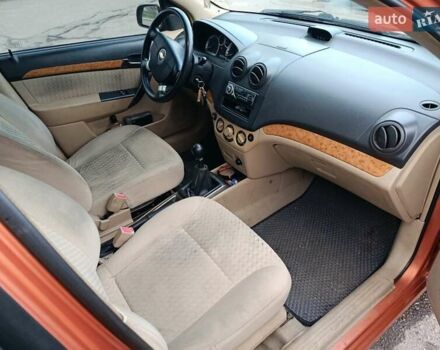 Оранжевый Шевроле Авео, объемом двигателя 1.6 л и пробегом 194 тыс. км за 3900 $, фото 6 на Automoto.ua