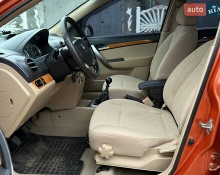 Оранжевый Шевроле Авео, объемом двигателя 1.6 л и пробегом 42 тыс. км за 5200 $, фото 10 на Automoto.ua