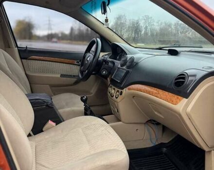 Оранжевый Шевроле Авео, объемом двигателя 1.6 л и пробегом 294 тыс. км за 2350 $, фото 14 на Automoto.ua