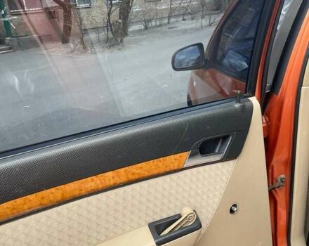 Помаранчевий Шевроле Авео, об'ємом двигуна 1.6 л та пробігом 270 тис. км за 2900 $, фото 9 на Automoto.ua