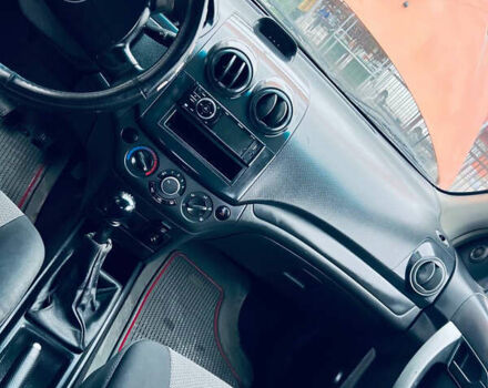Помаранчевий Шевроле Авео, об'ємом двигуна 1.5 л та пробігом 190 тис. км за 2700 $, фото 11 на Automoto.ua