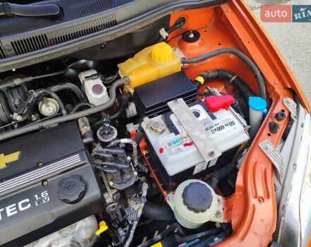 Оранжевый Шевроле Авео, объемом двигателя 1.6 л и пробегом 31 тыс. км за 6400 $, фото 5 на Automoto.ua