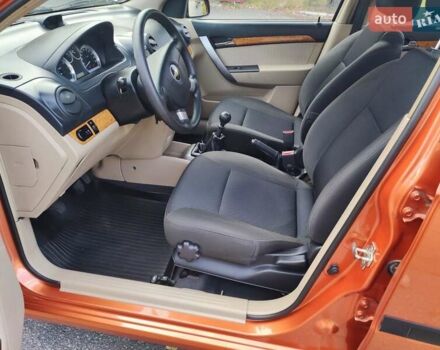 Оранжевый Шевроле Авео, объемом двигателя 1.6 л и пробегом 31 тыс. км за 6100 $, фото 40 на Automoto.ua