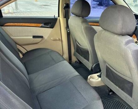 Оранжевый Шевроле Авео, объемом двигателя 1.6 л и пробегом 203 тыс. км за 3700 $, фото 5 на Automoto.ua