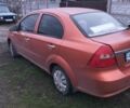 Оранжевый Шевроле Авео, объемом двигателя 1.6 л и пробегом 170 тыс. км за 2000 $, фото 4 на Automoto.ua