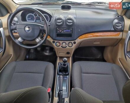 Оранжевый Шевроле Авео, объемом двигателя 1.6 л и пробегом 31 тыс. км за 6400 $, фото 31 на Automoto.ua