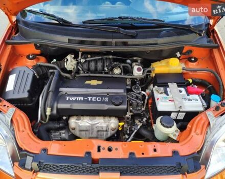 Оранжевый Шевроле Авео, объемом двигателя 1.6 л и пробегом 31 тыс. км за 6100 $, фото 16 на Automoto.ua