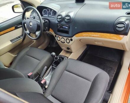 Оранжевый Шевроле Авео, объемом двигателя 1.6 л и пробегом 31 тыс. км за 6400 $, фото 33 на Automoto.ua