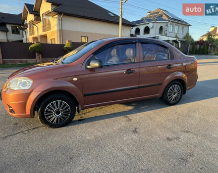 Шевроле Авео 2011 в Киеве на Automoto.ua Оранжевый Шевроле Авео, объемом двигателя 1.5 л и пробегом 286 тыс. км за 4700 $, фото 1 на Automoto.ua
