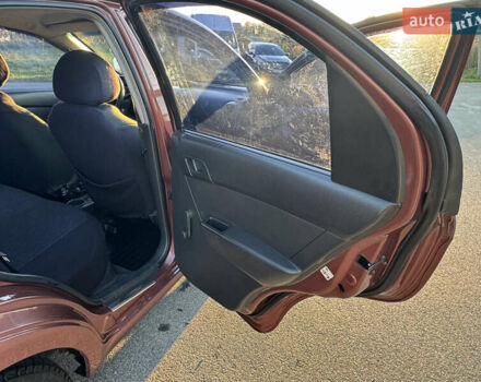 Шевроле Авео 2011 в Киеве на Automoto.ua Оранжевый Шевроле Авео, объемом двигателя 1.5 л и пробегом 286 тыс. км за 4700 $, фото 7 на Automoto.ua