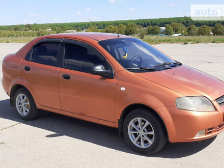 Оранжевый Шевроле Авео, объемом двигателя 1.5 л и пробегом 200 тыс. км за 2750 $, фото 1 на Automoto.ua