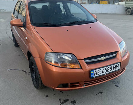 Оранжевый Шевроле Авео, объемом двигателя 1.5 л и пробегом 210 тыс. км за 2100 $, фото 1 на Automoto.ua