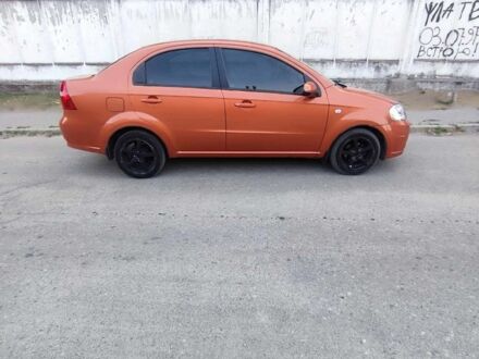 Оранжевый Шевроле Авео, объемом двигателя 1.6 л и пробегом 200 тыс. км за 3800 $, фото 1 на Automoto.ua