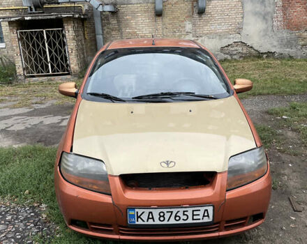 Оранжевый Шевроле Авео, объемом двигателя 1.5 л и пробегом 425 тыс. км за 2300 $, фото 1 на Automoto.ua