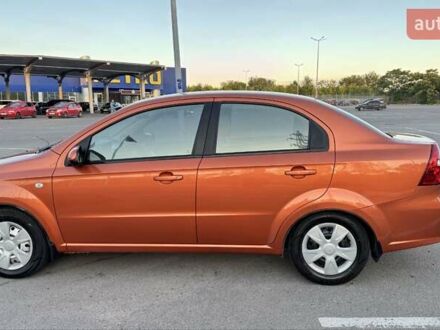 Оранжевый Шевроле Авео, объемом двигателя 1.6 л и пробегом 187 тыс. км за 5000 $, фото 1 на Automoto.ua