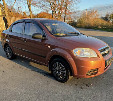 Шевроле Авео 2011 в Киеве на Automoto.ua Оранжевый Шевроле Авео, объемом двигателя 1.5 л и пробегом 286 тыс. км за 4700 $, фото 1 на Automoto.ua