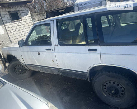 Белый Шевроле Блейзер, объемом двигателя 4.3 л и пробегом 347 тыс. км за 2650 $, фото 4 на Automoto.ua