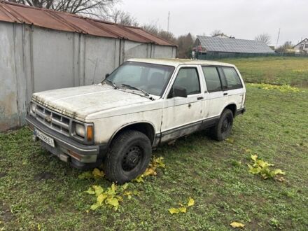 Белый Шевроле Блейзер, объемом двигателя 4.3 л и пробегом 333 тыс. км за 2500 $, фото 1 на Automoto.ua