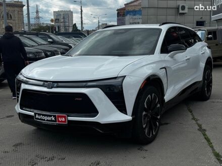 Шевроле Блейзер 2024 в Харькове на Automoto.ua Белый Шевроле Блейзер, объемом двигателя 0 л и пробегом 16 тыс. км за 37990 $, фото 1 на Automoto.ua