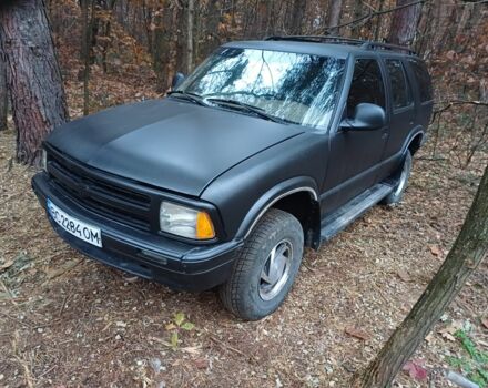 Черный Шевроле Блейзер, объемом двигателя 4.3 л и пробегом 232 тыс. км за 4022 $, фото 2 на Automoto.ua