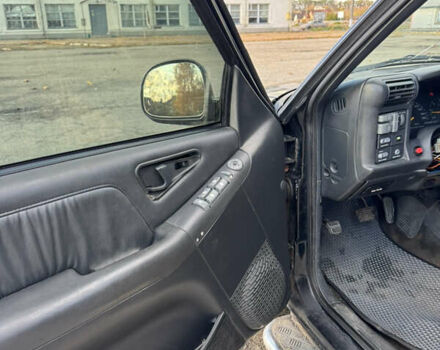 Чорний Шевроле Блейзер, об'ємом двигуна 4.3 л та пробігом 330 тис. км за 3800 $, фото 15 на Automoto.ua