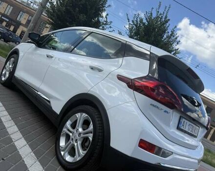 Белый Шевроле Bolt EV, объемом двигателя 0 л и пробегом 127 тыс. км за 14599 $, фото 21 на Automoto.ua