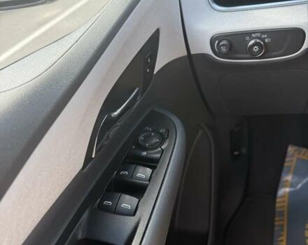 Белый Шевроле Bolt EV, объемом двигателя 0 л и пробегом 127 тыс. км за 14599 $, фото 8 на Automoto.ua